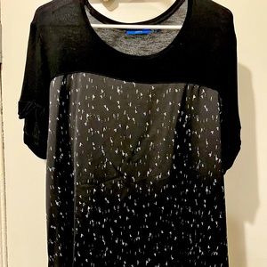 Black/white blouse size X-LARGE